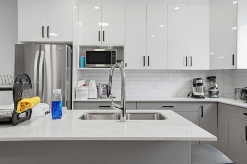 107 Corner Meadows Square Ne, Calgary, AB 