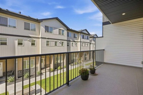 107 Corner Meadows Square Ne, Calgary, AB 