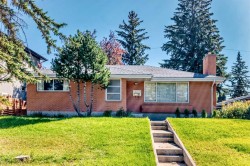 4620 Voyageur Drive NW Calgary, AB T3A 0P6
