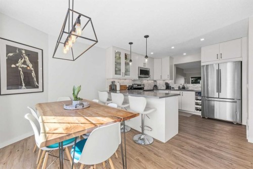 66 Kingsland Villas Sw, Calgary, AB 