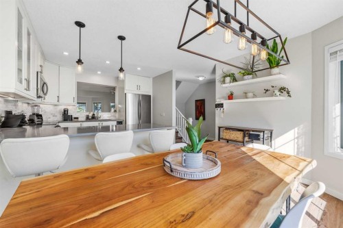 66 Kingsland Villas Sw, Calgary, AB 