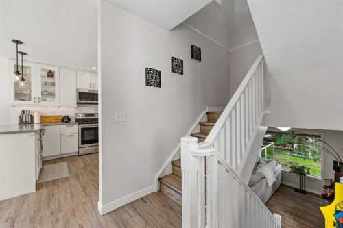 66 Kingsland Villas Sw, Calgary, AB 