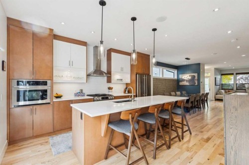 1815 30 Avenue Sw, Calgary, AB 