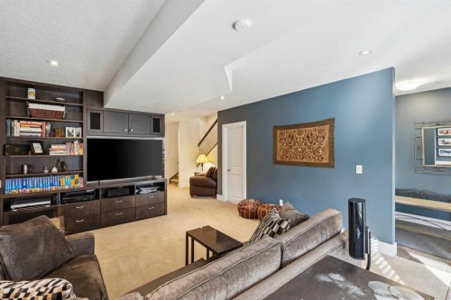 1815 30 Avenue Sw, Calgary, AB 