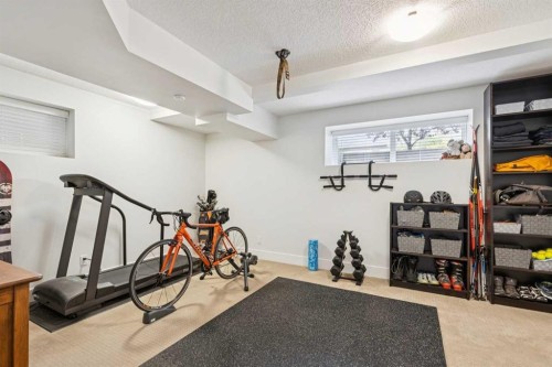 1815 30 Avenue Sw, Calgary, AB 