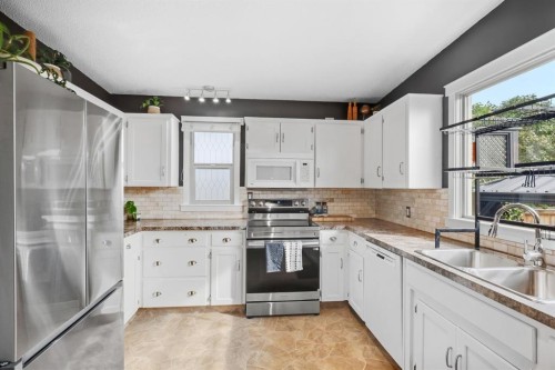5141 43 Street, Olds, AB 