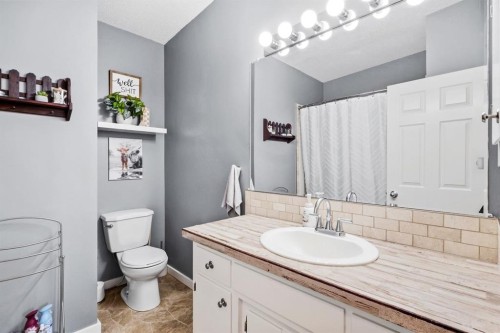 5141 43 Street, Olds, AB 