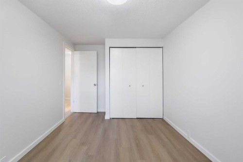 52 Doverdale Mews Se, Calgary, AB 
