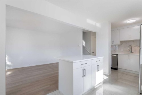 52 Doverdale Mews Se, Calgary, AB 