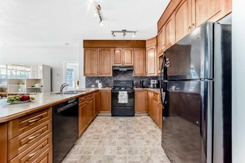 261-3000 Marda Link Sw, Calgary, AB 