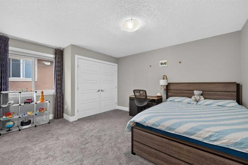 36 Rockyvale Green Nw, Calgary, AB 