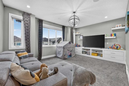 36 Rockyvale Green Nw, Calgary, AB 