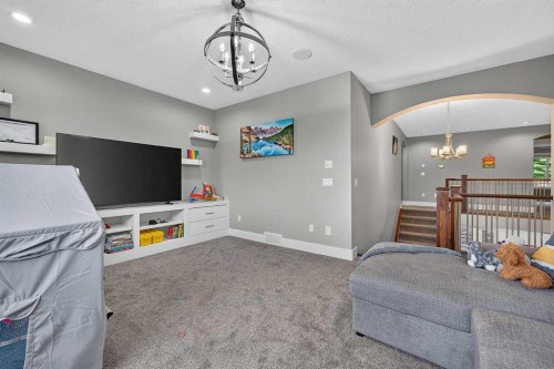 36 Rockyvale Green Nw, Calgary, AB 