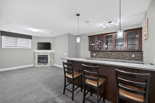 36 Rockyvale Green Nw, Calgary, AB 
