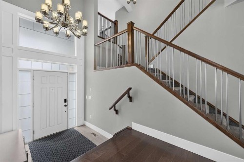 36 Rockyvale Green Nw, Calgary, AB 