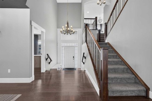 36 Rockyvale Green Nw, Calgary, AB 
