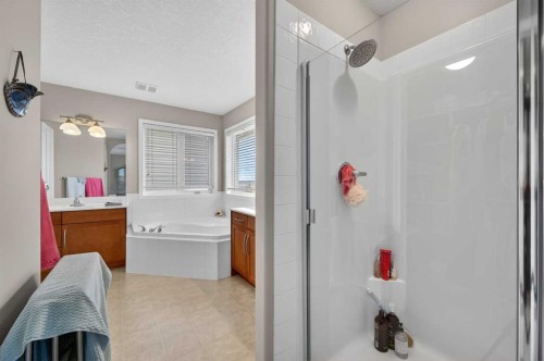 35 Rockyledge Rise Nw, Calgary, AB 