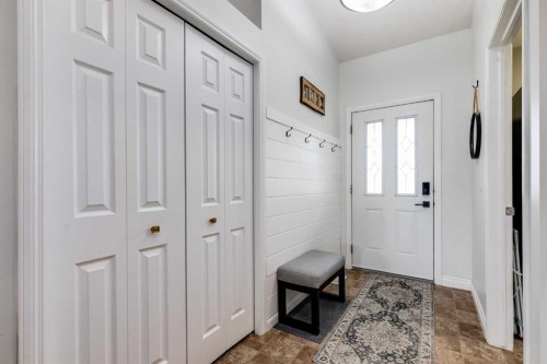 620 Pioneer Drive, Irricana, AB 