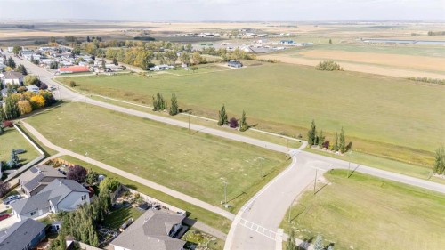 620 Pioneer Drive, Irricana, AB 