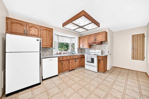 165 Marbrooke Circle Ne, Calgary, AB 
