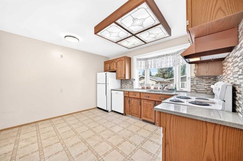 165 Marbrooke Circle Ne, Calgary, AB 
