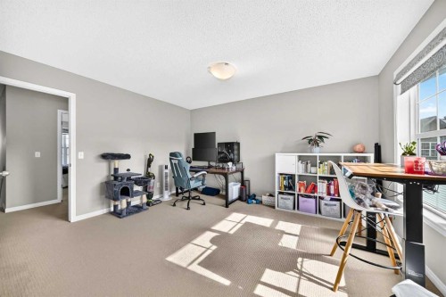 89 New Brighton Common Se, Calgary, AB 