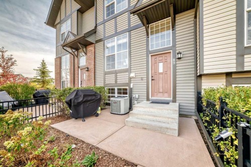 89 New Brighton Common Se, Calgary, AB 