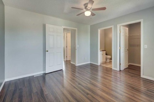 8034 24 Street Se, Calgary, AB 