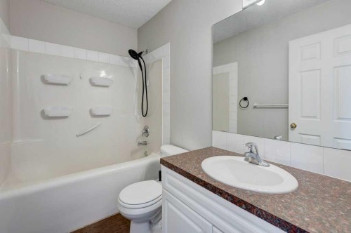 8034 24 Street Se, Calgary, AB 