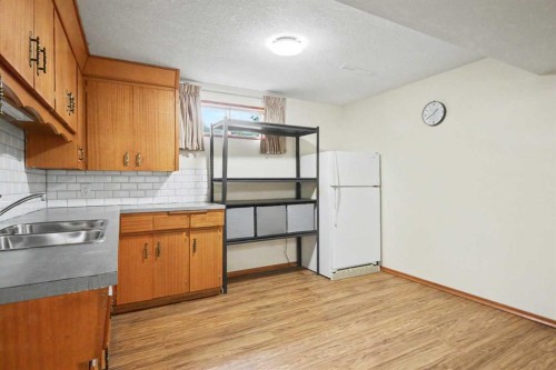 2202 35 Street Se, Calgary, AB 