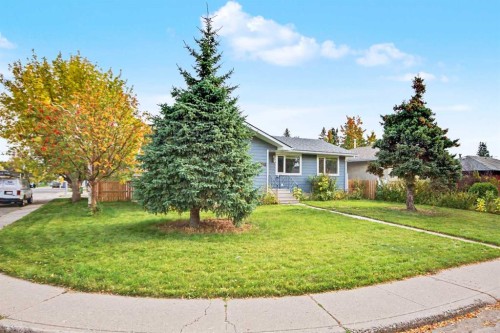 2202 35 Street Se, Calgary, AB 