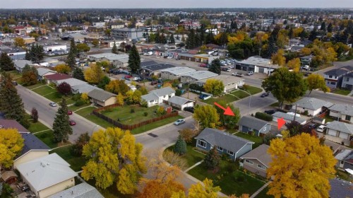 2202 35 Street Se, Calgary, AB 