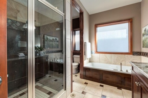 39 Aspen Meadows Heath Sw, Calgary, AB 