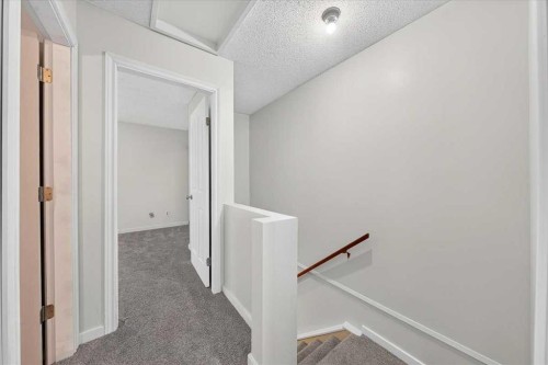 33-64 Whitnel Court Ne, Calgary, AB 