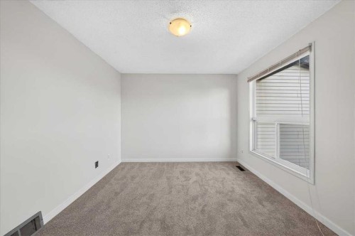 33-64 Whitnel Court Ne, Calgary, AB 