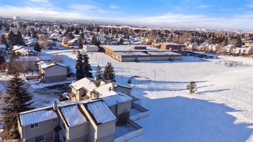 33-64 Whitnel Court Ne, Calgary, AB 