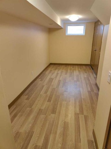 487 Northmount Drive Nw, Calgary, AB 