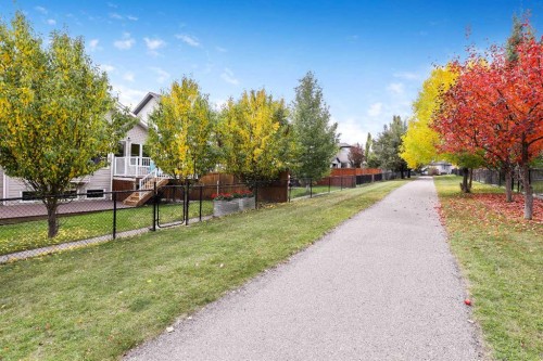 212 Westland Street, Okotoks, AB 