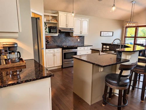 212 Westland Street, Okotoks, AB 