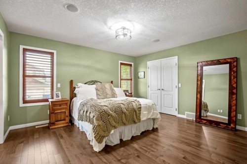 212 Westland Street, Okotoks, AB 