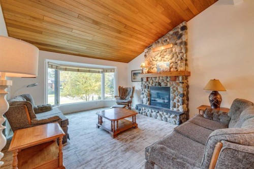58 Wolf Drive, Rural Rocky View County, AB 