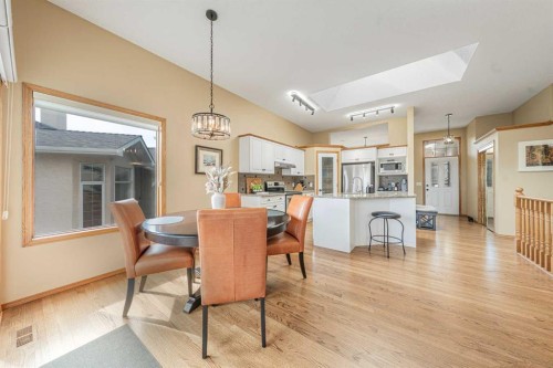 10 Eagleview Heights, Cochrane, AB 