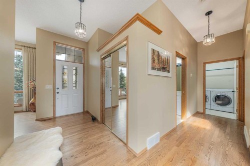 10 Eagleview Heights, Cochrane, AB 