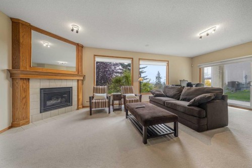 10 Eagleview Heights, Cochrane, AB 