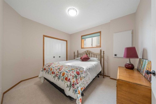 10 Eagleview Heights, Cochrane, AB 