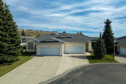 10 Eagleview Heights, Cochrane, AB 