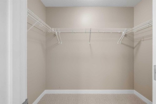 235 Mckenzie Towne Link Se, Calgary, AB 