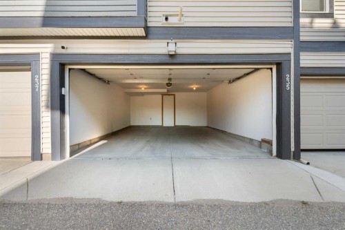 235 Mckenzie Towne Link Se, Calgary, AB 