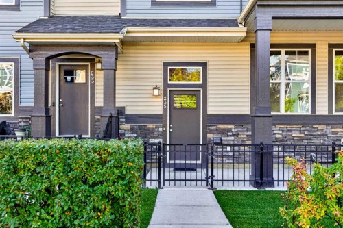 235 Mckenzie Towne Link Se, Calgary, AB 