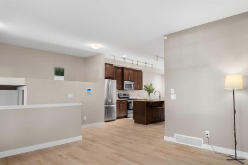 235 Mckenzie Towne Link Se, Calgary, AB 